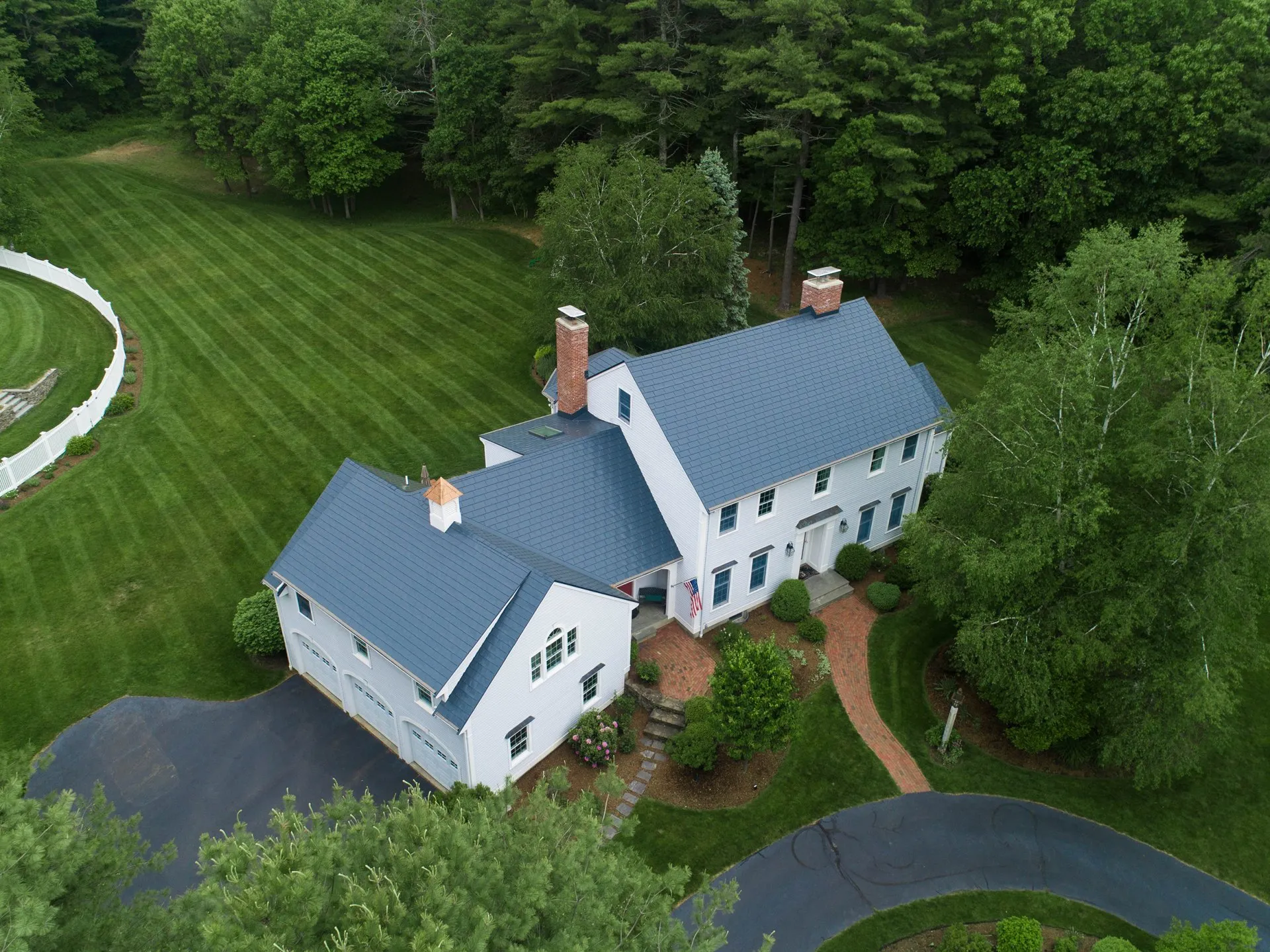 Interlock metal roofing — home 4, view 1